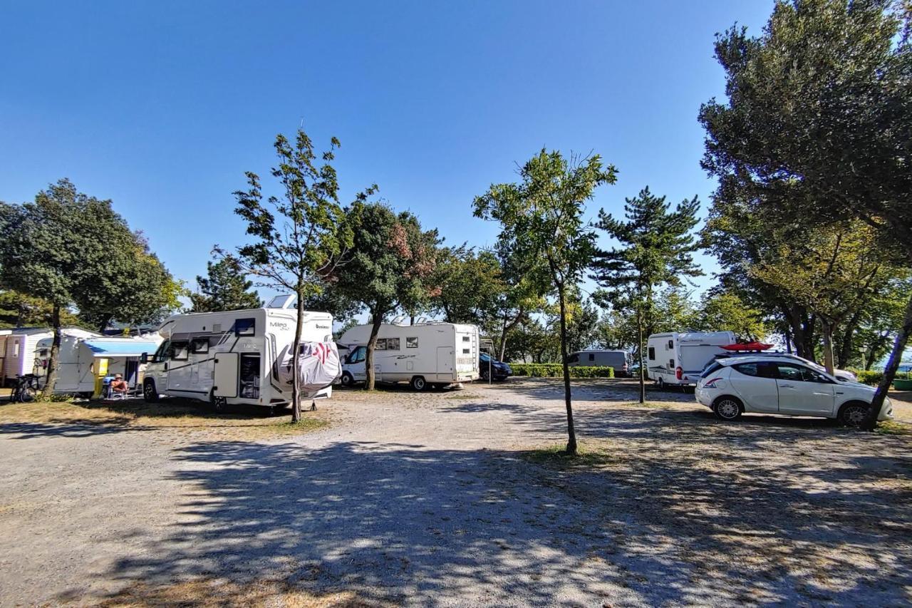 Camping Village Mare Pineta システィアーナ エクステリア 写真